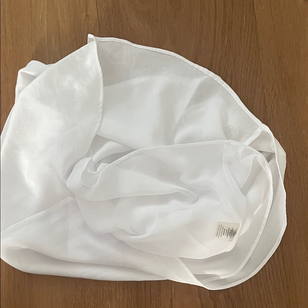 Calvin Klein Flowy Lined White Spaghetti Strap Camisole top - Picture 5 of 5